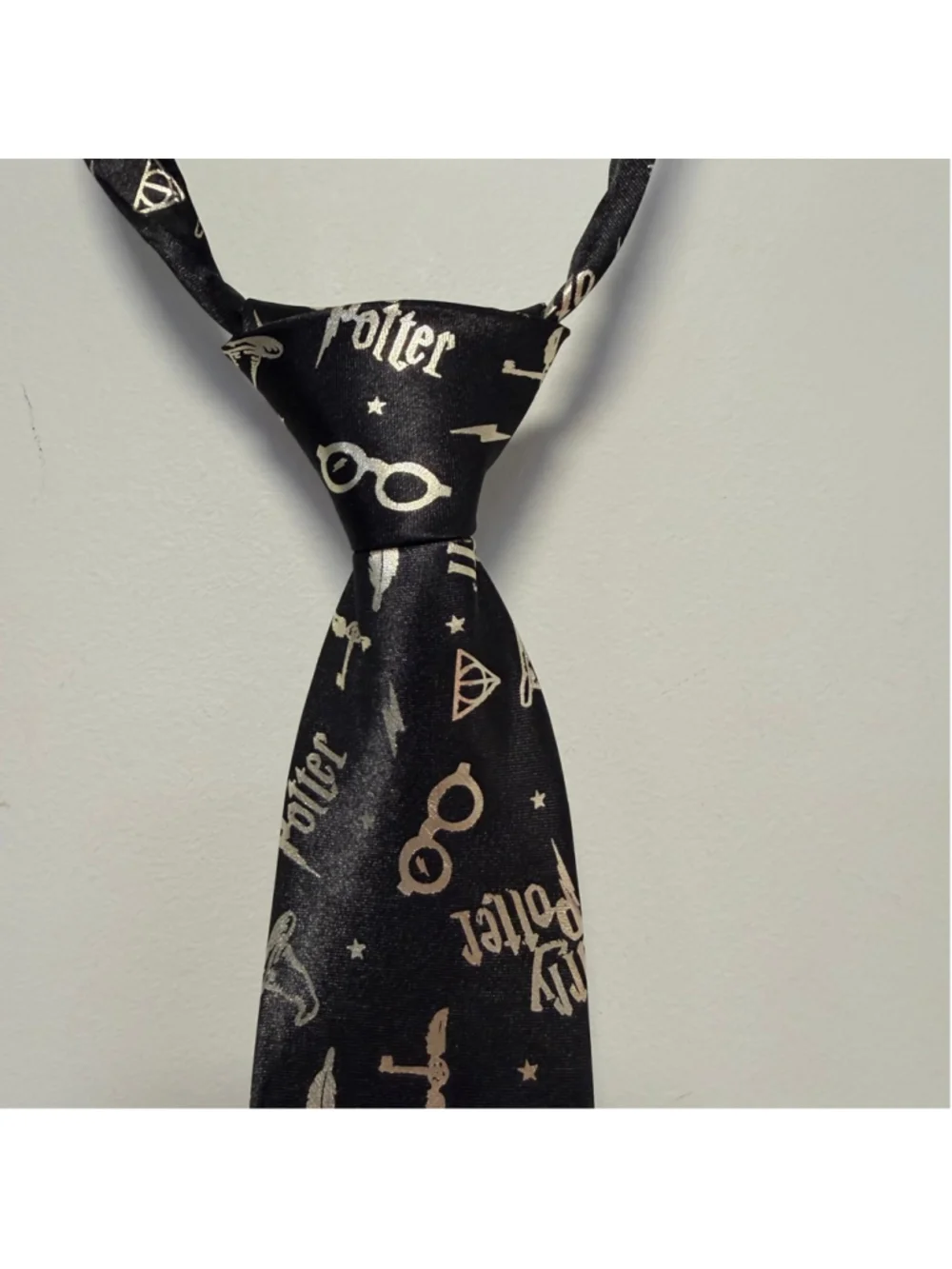 Harry Potter Wizarding World Black Gold Tie One Size Kids